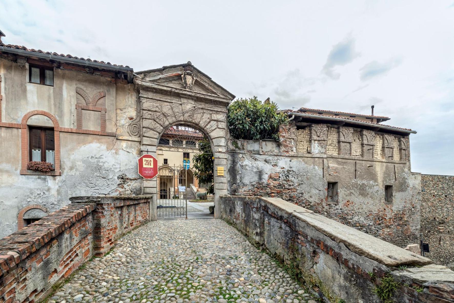 Appartamento Palazzo Dei Duchi Avigliana Exterior foto